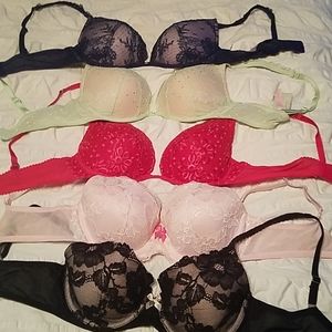 5 VS lace 34D bras